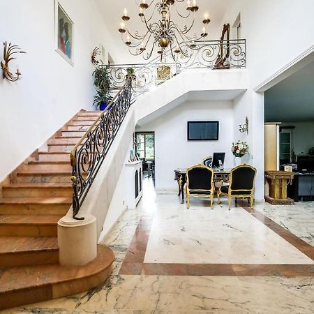 Bed and Breakfast La Demeure D'Iris Bougival Esterno foto
