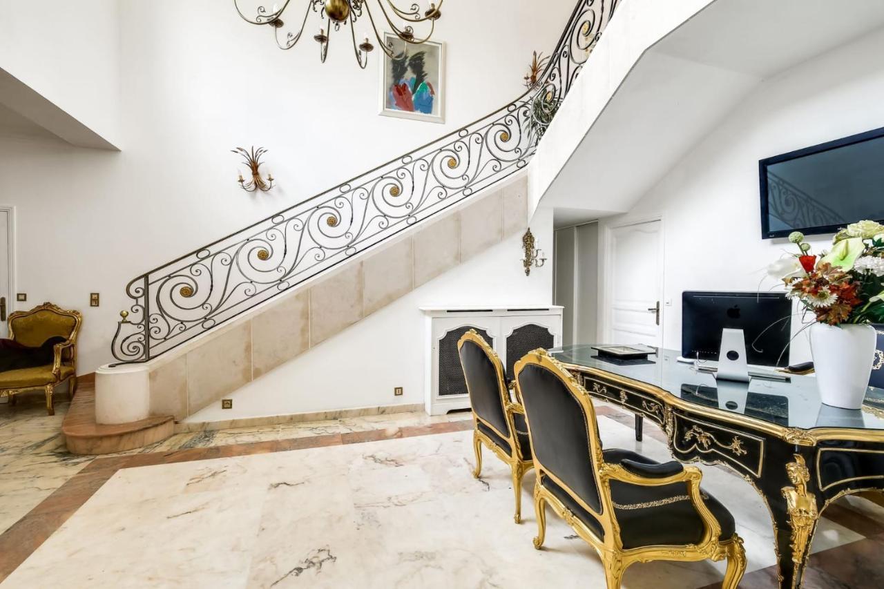 Bed and Breakfast La Demeure D'Iris Bougival Esterno foto