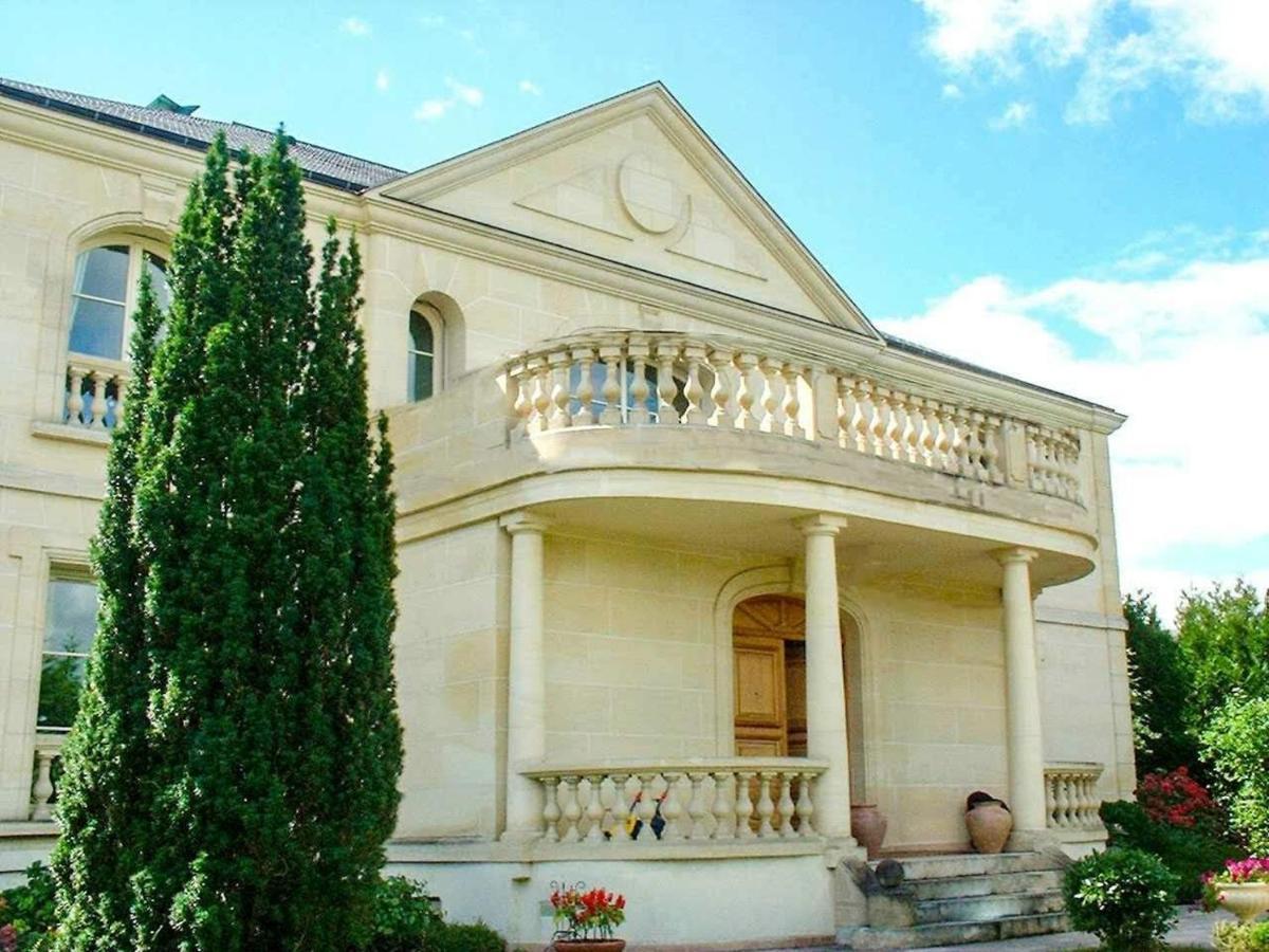 Bed and Breakfast La Demeure D'Iris Bougival Esterno foto