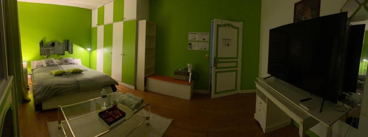 Bed and Breakfast La Demeure D'Iris Bougival Esterno foto