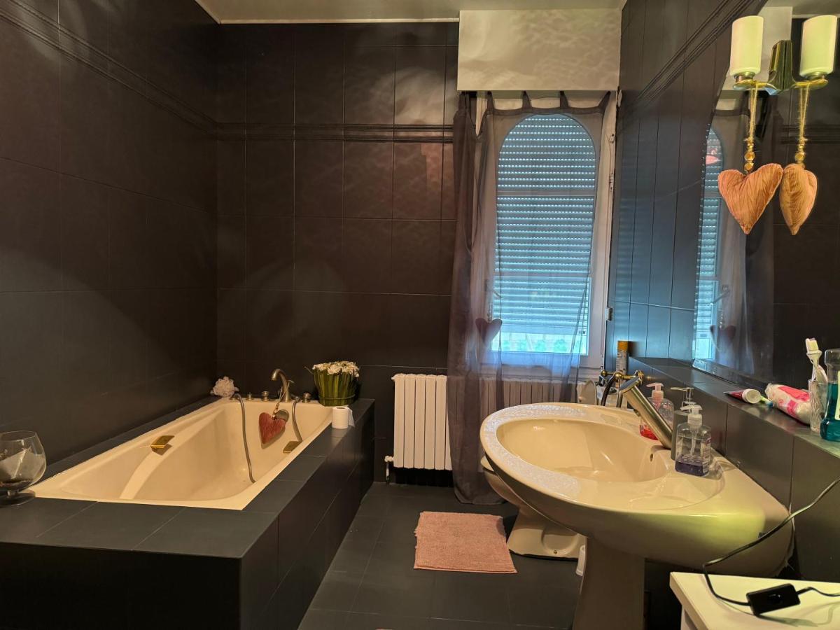 Bed and Breakfast La Demeure D'Iris Bougival Esterno foto