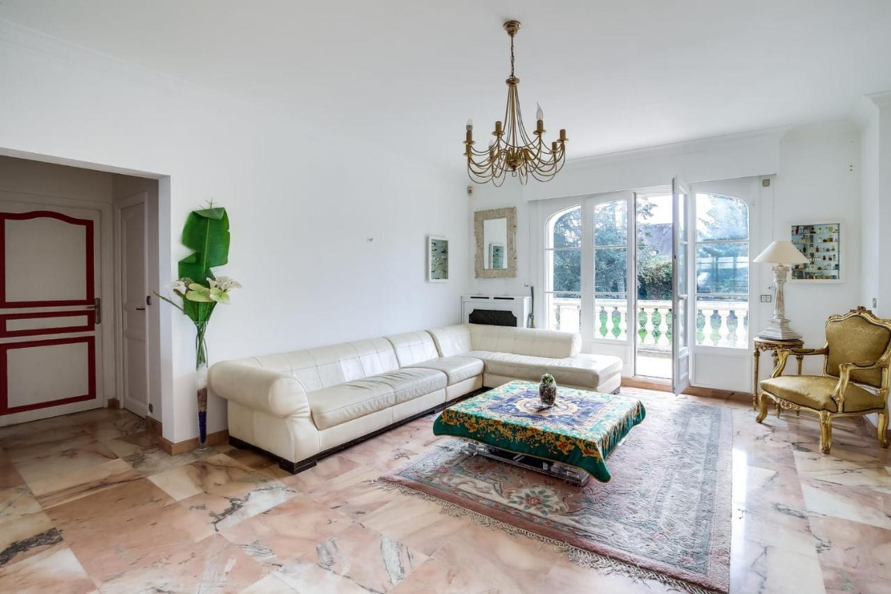 Bed and Breakfast La Demeure D'Iris Bougival Esterno foto